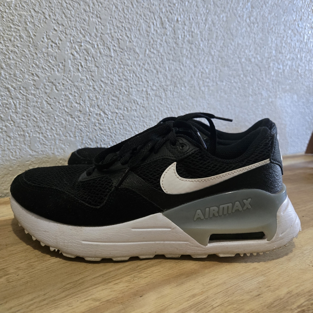 Nike Air Max Black and White Shoes